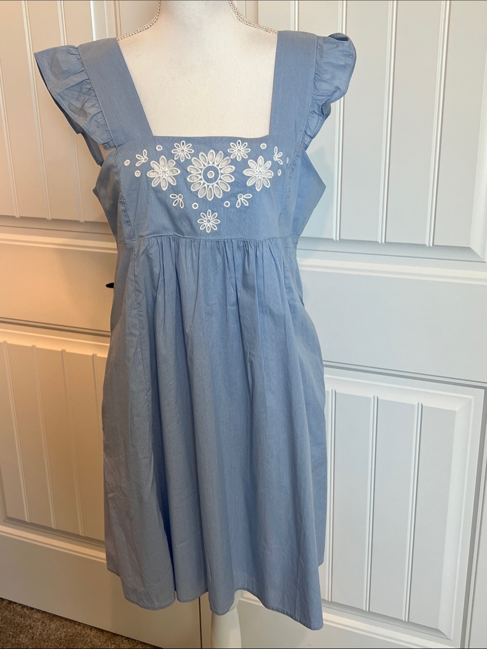NWT Draper James Embroidered Maddie Babydoll Dress Light Blue Size Medium Lined - Picture 5 of 16